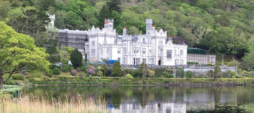 Photo of Kylemore Abbey in Ireland